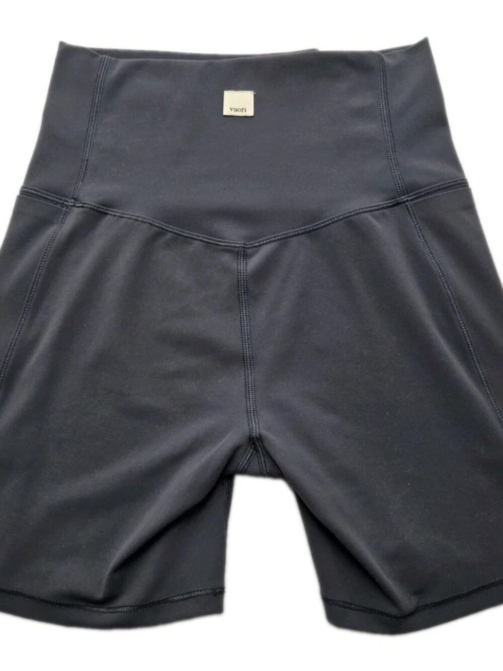 Vuori Studio Pocket Shorts Womens XS Gray 5in High Rise Biker Yoga VW390